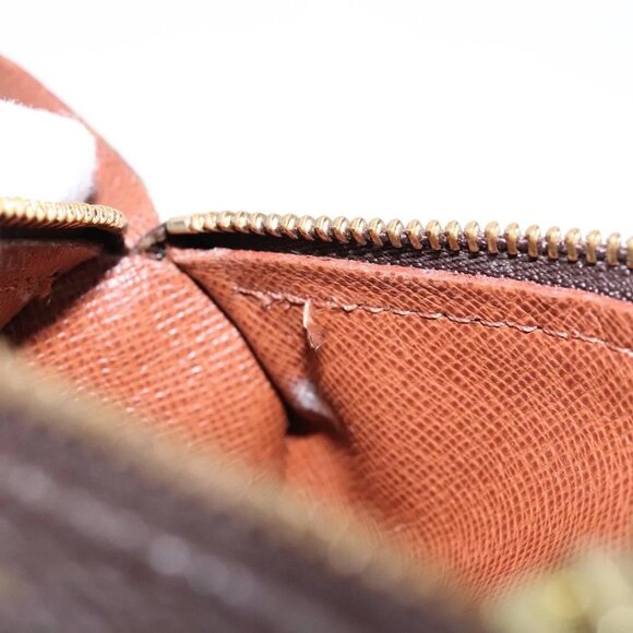 LOUIS VUITTON Monogram Papillon Pouch LV Auth 138782 - Picture 12 of 16